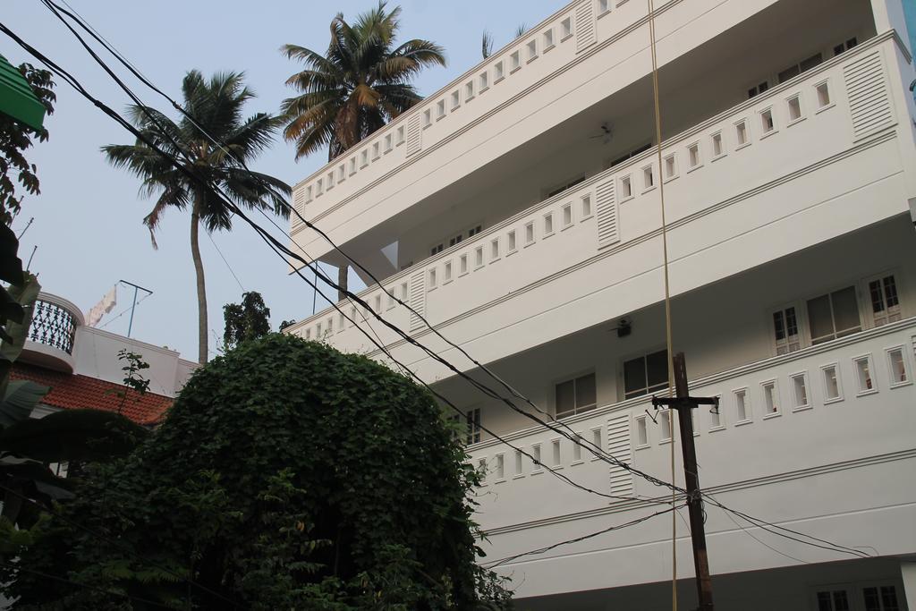 Aaron'S Homestay Kochi Exterior photo