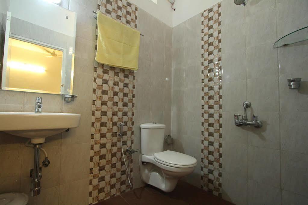 Aaron'S Homestay Kochi Exterior photo